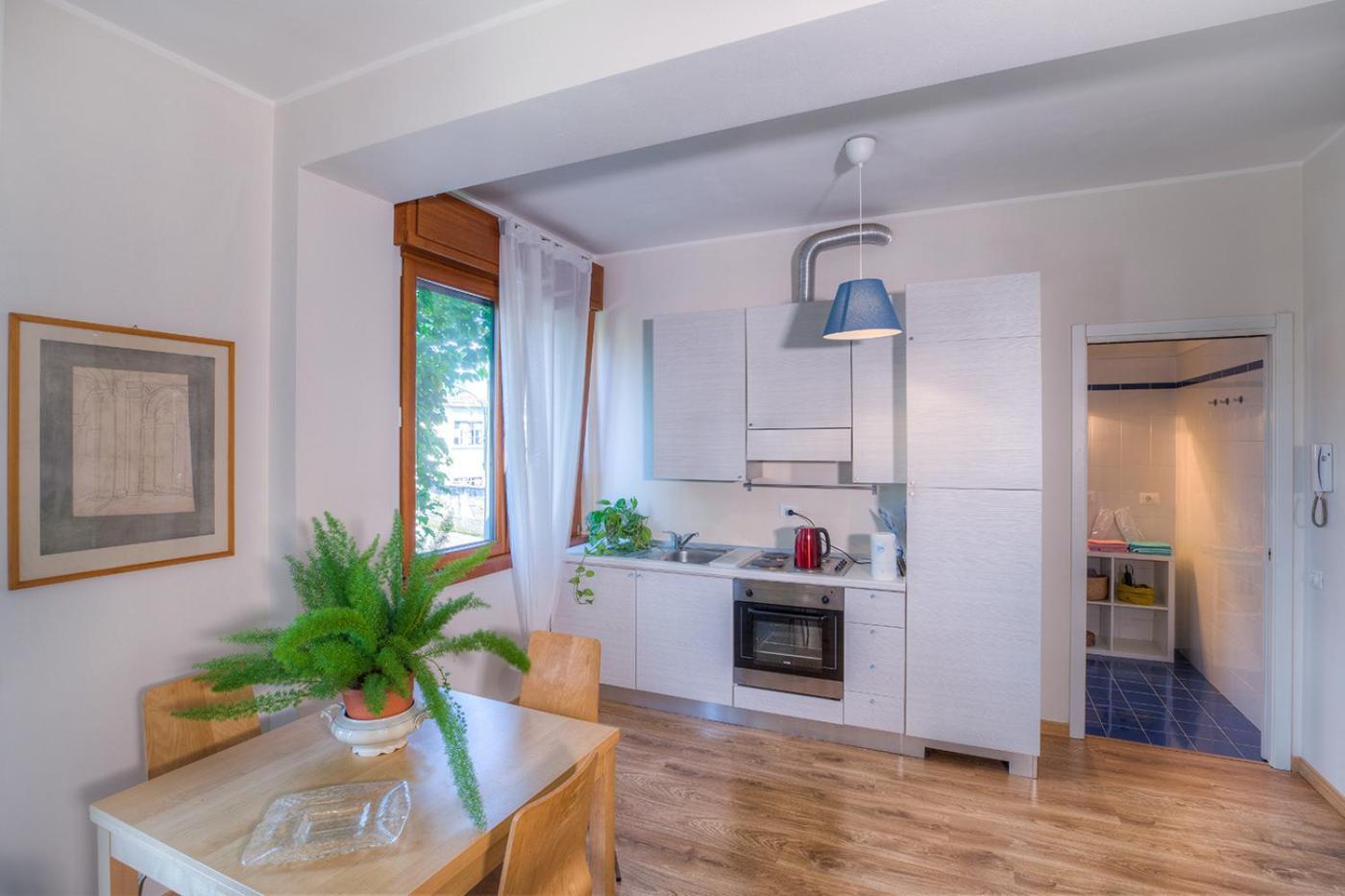 Rita'S Garden Bed & Breakfast San Vittore Olona Стая снимка